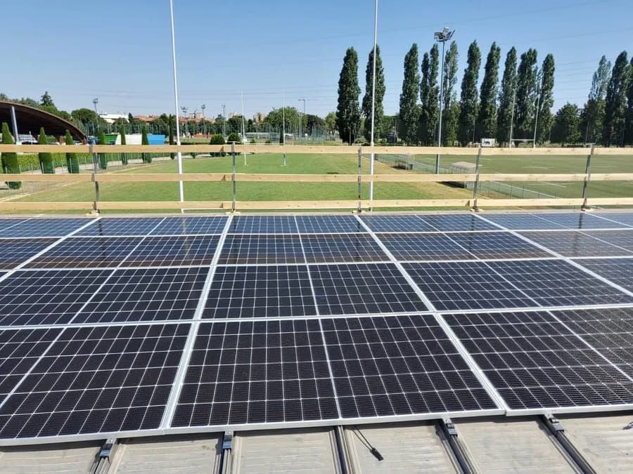 Impianto fotovoltaico del centro sportivo di Cesena (2)