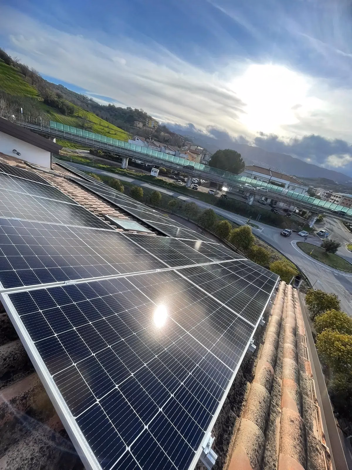 Impianto fotovoltaico di un negozio di abbigliamento a Rende (2)